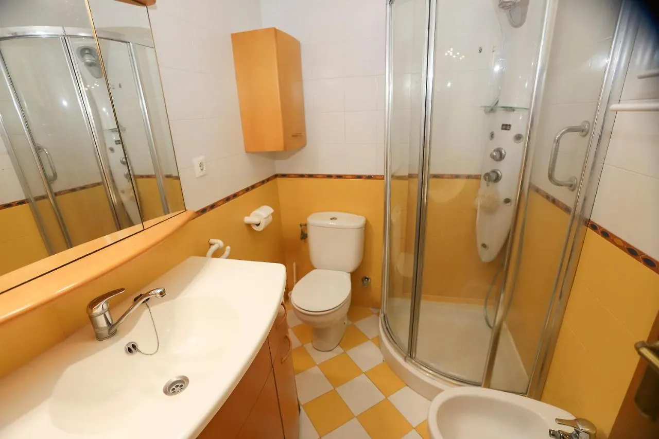 Differentflats Santa Rosa Apartman Salou